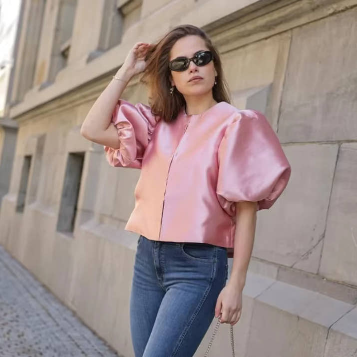 Elegant Satin Lantern Blouse – Women’s Loose Ruffle Top