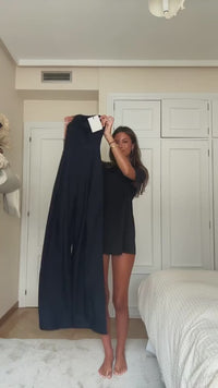 Backless Strapless Jumpsuit with Wide Leg and Pockets – Summer Look